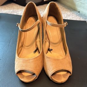 Express Wedges, Size 8